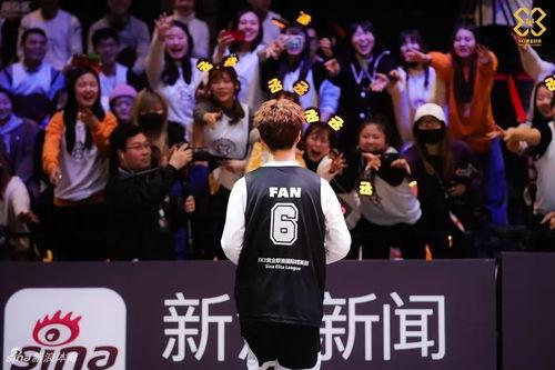 娱乐球王,足球巨星的风采与传奇