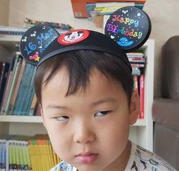 可爱斜眼瞪人表情包,可爱表情包带你领略萌态百出