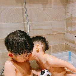 范玮琪双胞胎图片,幸福家庭画面引网友羡慕