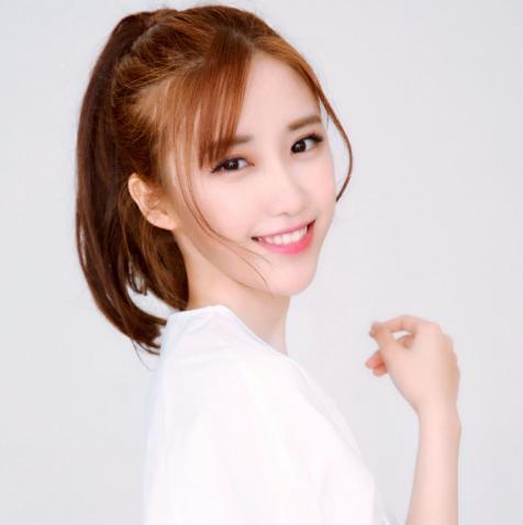 周嘉琪个人资料,才华横溢的年轻艺术家，多才多艺的人生轨迹